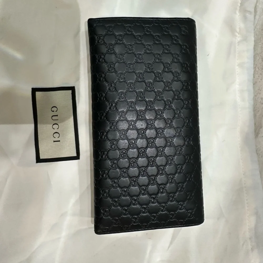 Gucci Black Embossed Leather Continental Wallet - Picture 2 of 8